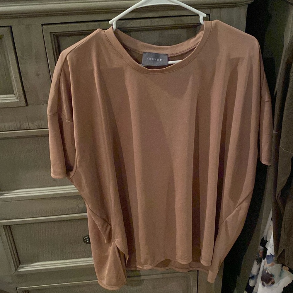 Hudson gray large top